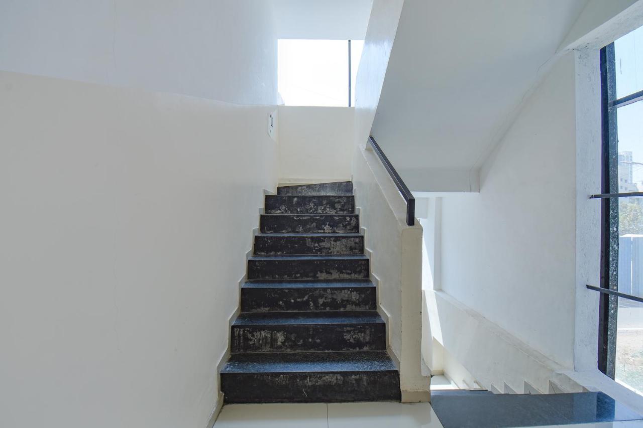 FabHotel Aakiyo Pune Exterior foto